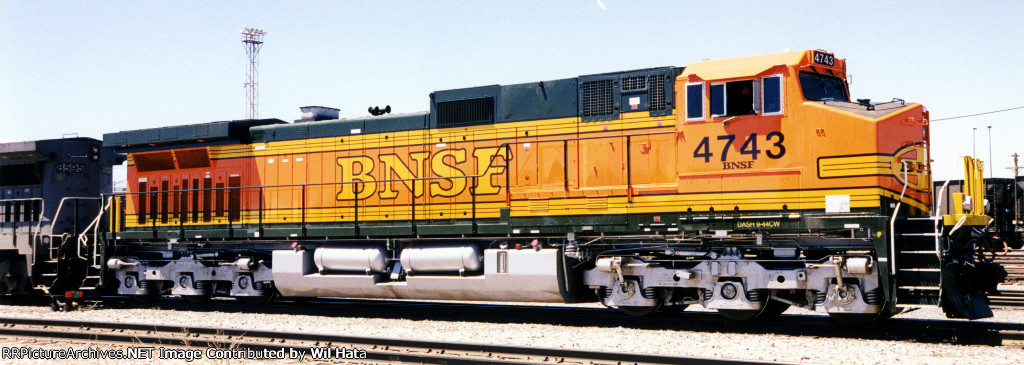 BNSF C44-9W 4743